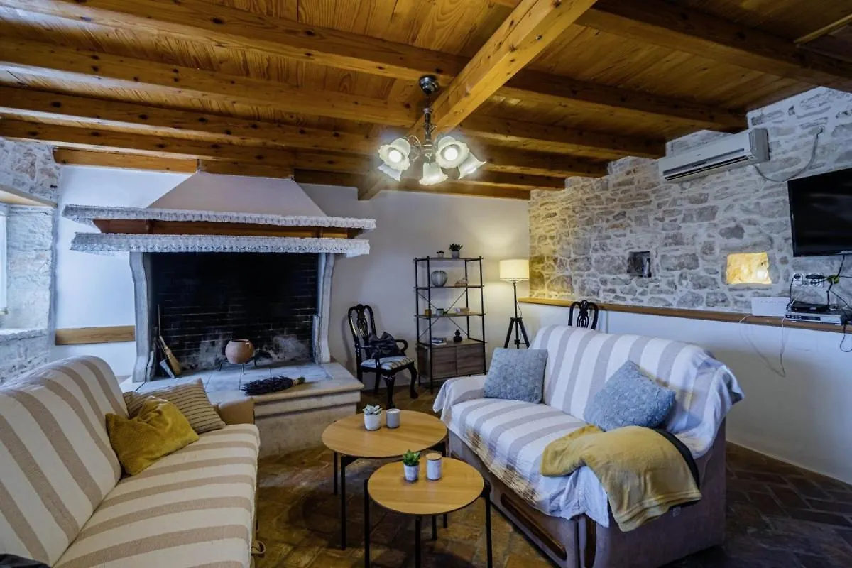 Vila Kutic In Stokovci Svetvinčenat Chorvatsko