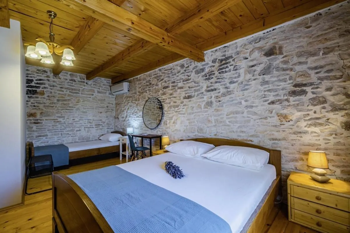 Vila Kutic In Stokovci Svetvinčenat Prázdninový dům