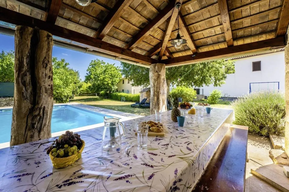 Vila Kutic In Stokovci Svetvinčenat 0*,  Chorvatsko